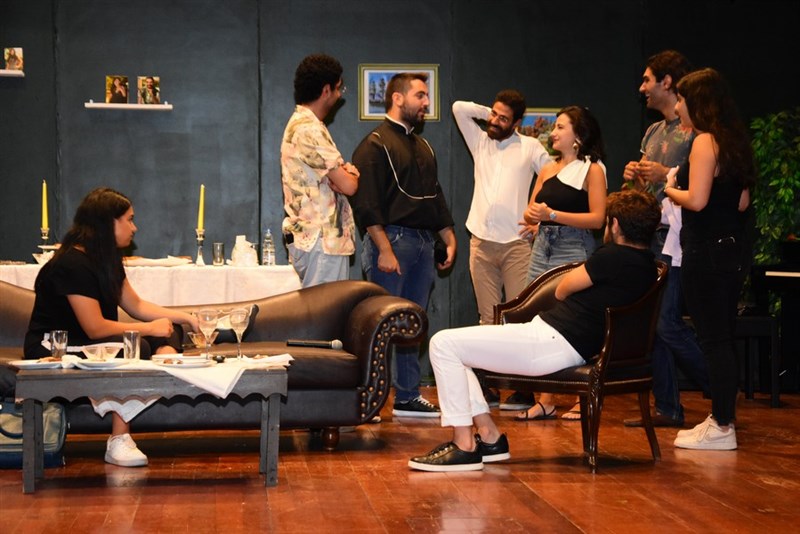 Perfect Strangers play at LAU